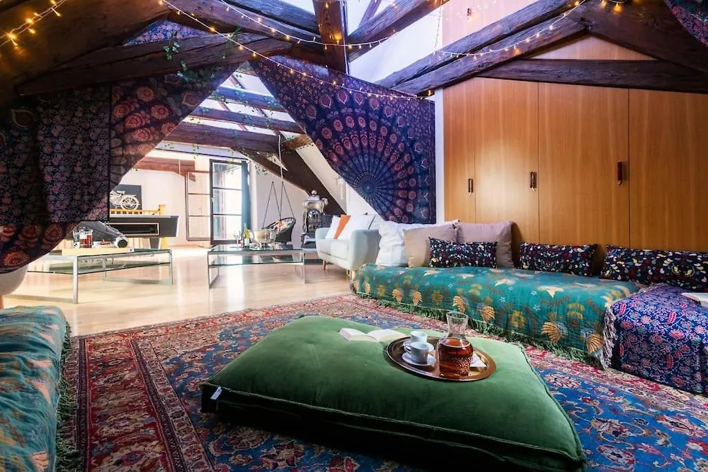 Appartamento Fairytale Duplex - Billiard - Whirlpool - Home Cinema - Old Town Praga Repubblica Ceca