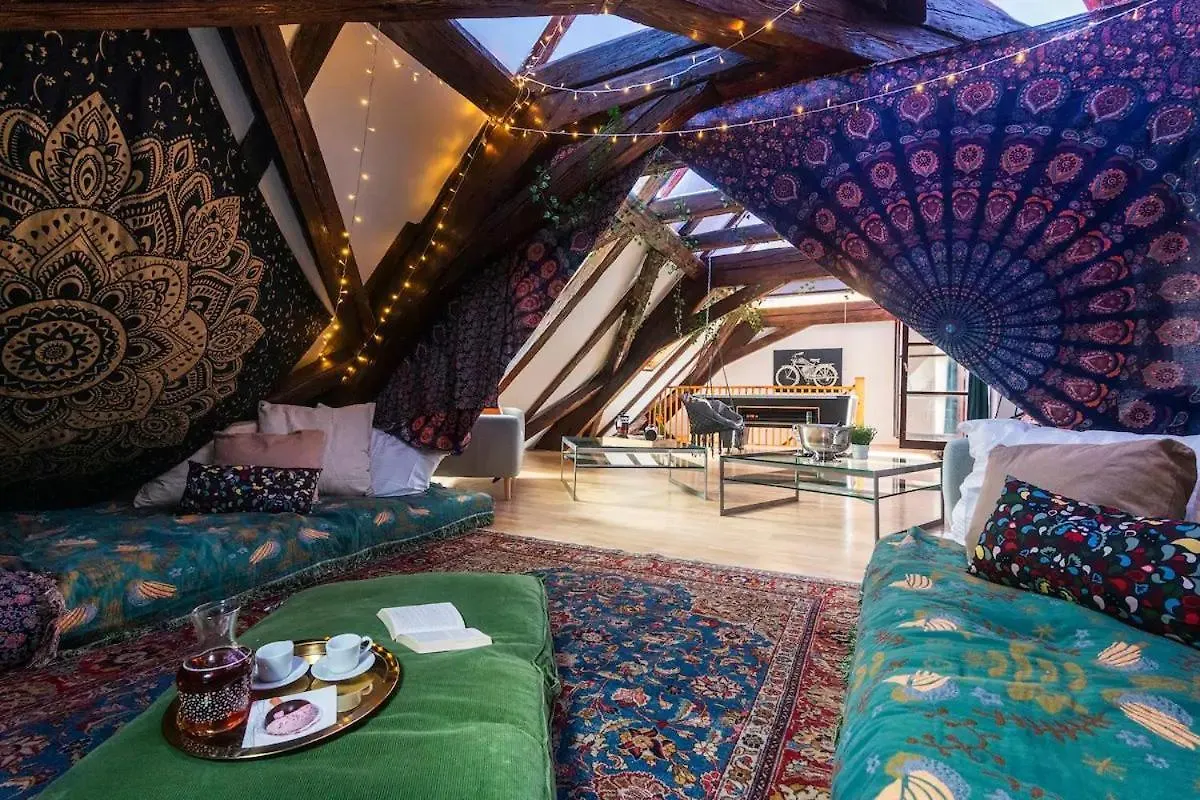 Fairytale Duplex - Billiard - Whirlpool - Home Cinema - Old Town 布拉格 0*,  捷克